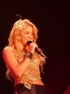 Best Shakira Wig Options