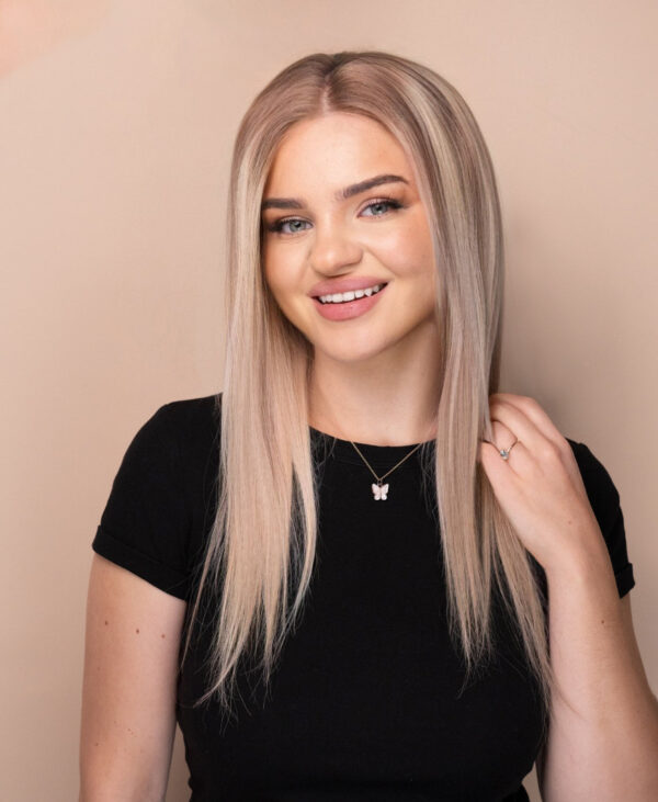 IMG_7334-wig_90a31c3c-9723-41b5-9aa6-b1ade19a2c1e front lace human wig - 14" rooted blonde with highlights.