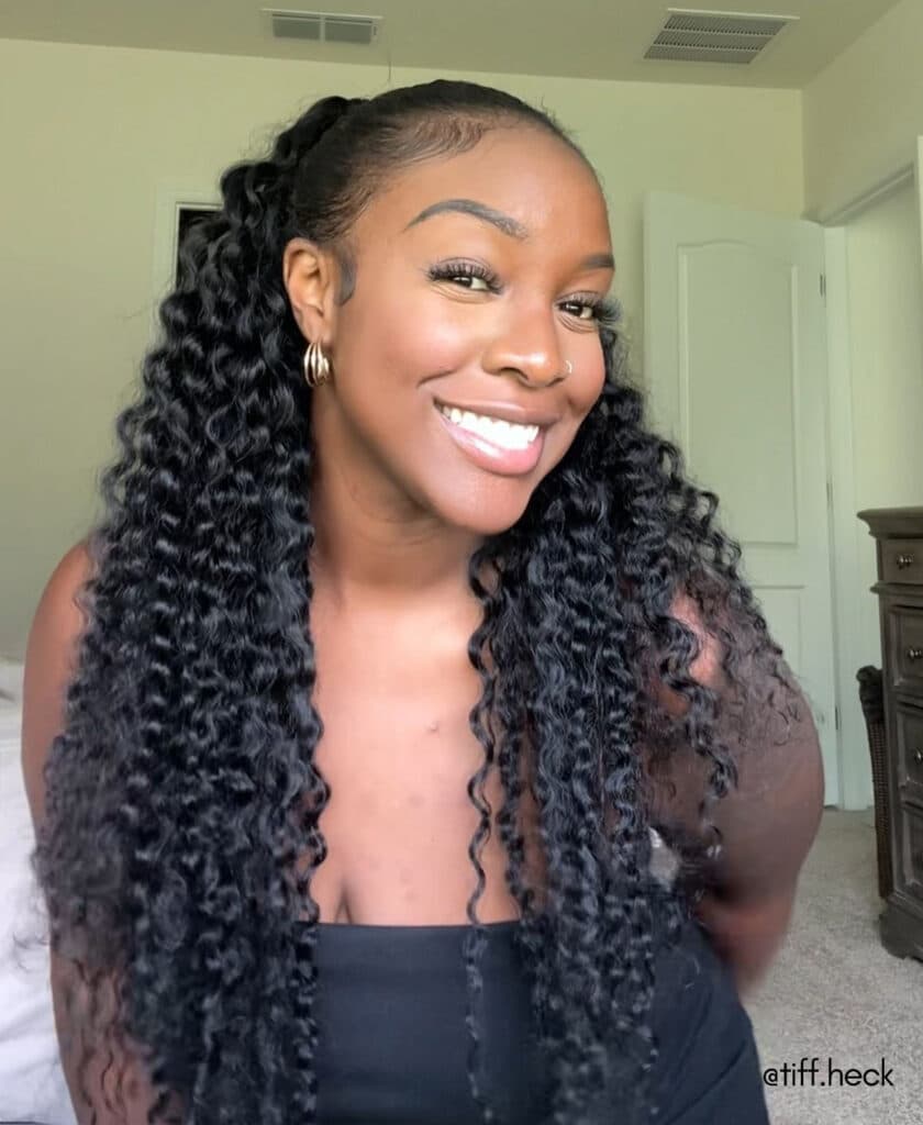 curly ponytail - #1 jet black. - 24 inches