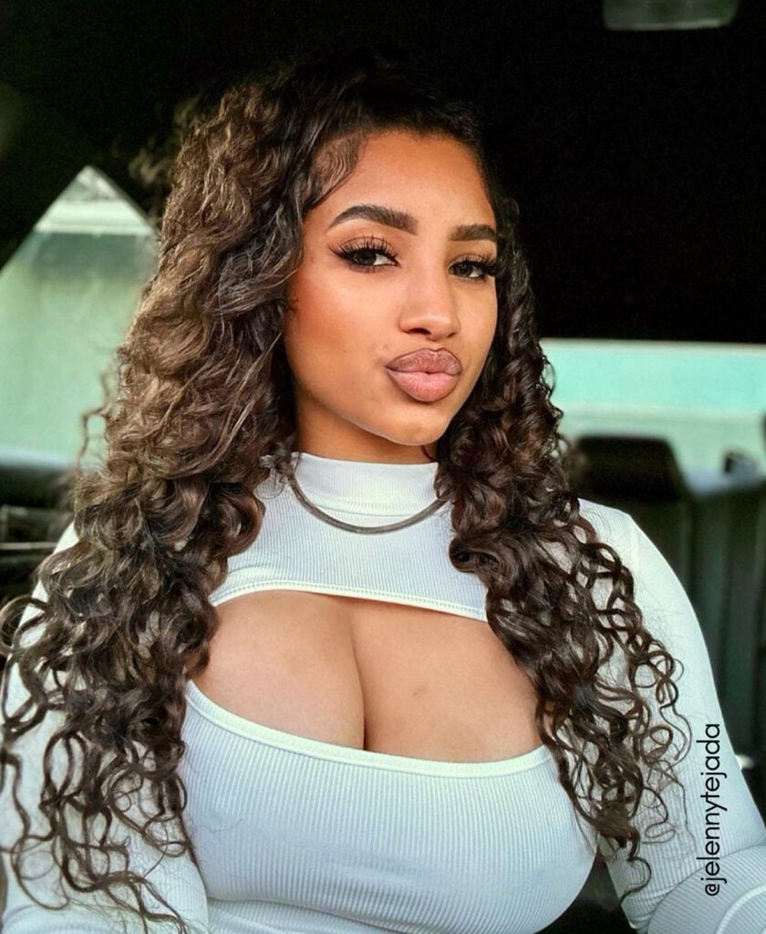 curly (3A curls) clip-in extensions #4 medium brown. - 20" / Invisible / Extra Volume