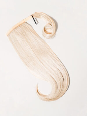 DSC04034-b vegan fiber flipped ends ponytail - platinum blonde 17".