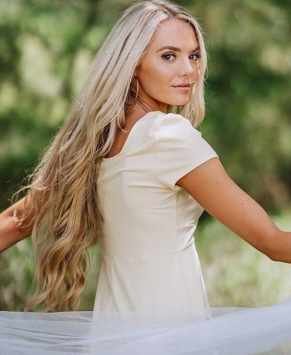UGC1_613__alxandriaa_f2e50607-4f51-4fee-acf5-ea08dcb4e356 invisible clip-in hair extensions #613 light blonde. - 16" / Classic