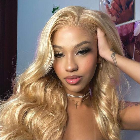 c07686d90c3cedbcd1057beceff44027 Pre-Cut Lace Wear Go Glueless Wig Honey Blonde Pure Color Body Wave Breathable - 5x5 Lace / 150% Density / 18 inch
