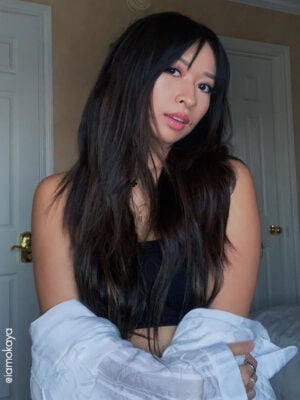 inv-girls-1b-a invisible clip-in hair extensions #1b natural black. - 14" / Classic