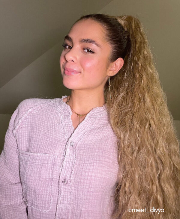 synth-blonde vegan fiber long wavy ponytail - ash blonde 26".